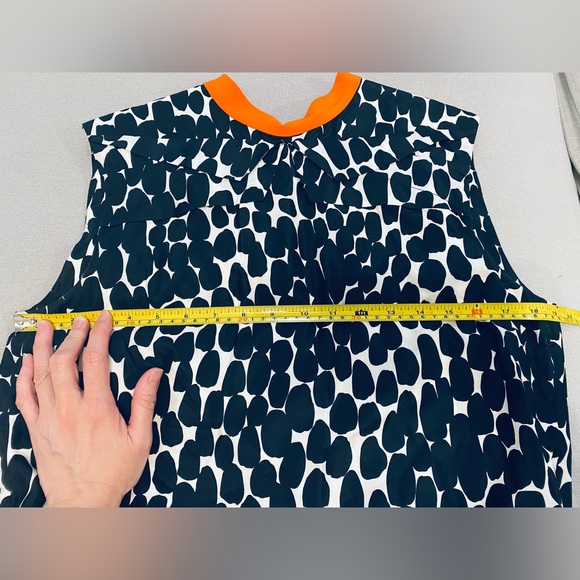 Gucci 3D Dress, Rare Find - Picture 6 of 7